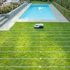 Robot-tondeuse-Ecovacs-Goat-G1-96-2-W-Blanc-et-Noir-1.jpg