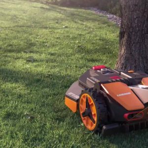 Robot tondeuse connecté WORX LANDROID VISION – Jusqu’à 600m² – WR206E